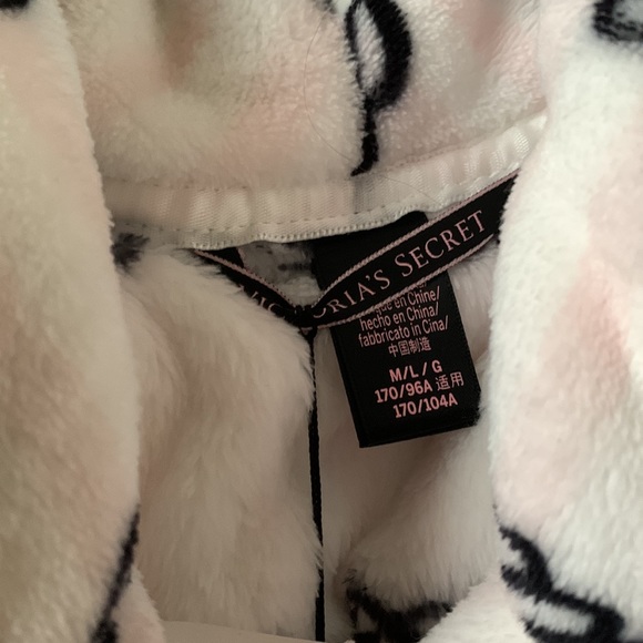 Victoria Secret bath rope - Picture 3 of 3